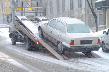 emergency winter tow truck hamilton ontario